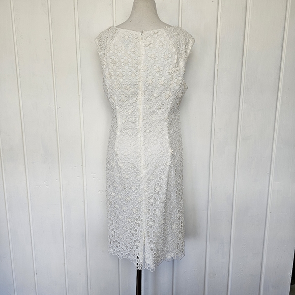 Black by Saks Fifth Avenue Eggshell Lace Sleeveless Midi Dress - Picture 9 of 13